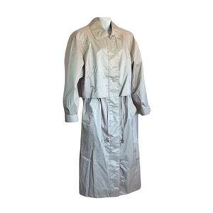 BRITISH MIST tan trench coat, belted, pockets, lined. 14